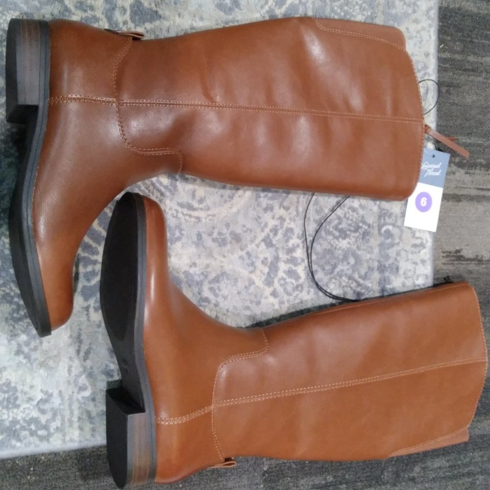 Womans boots